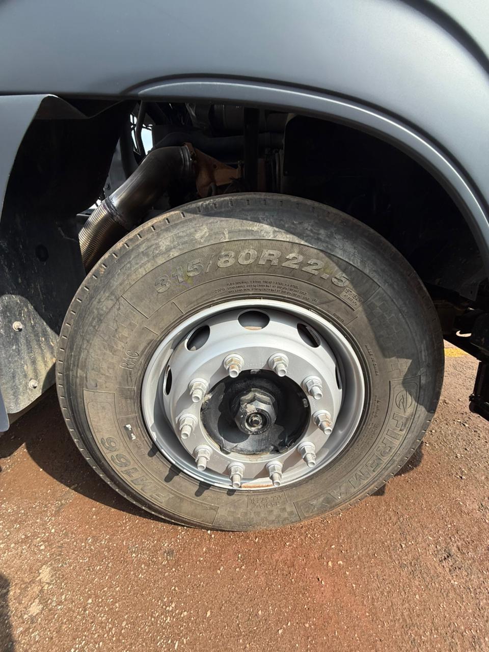 2021 UD QUESTER GWE 440 (IS938)