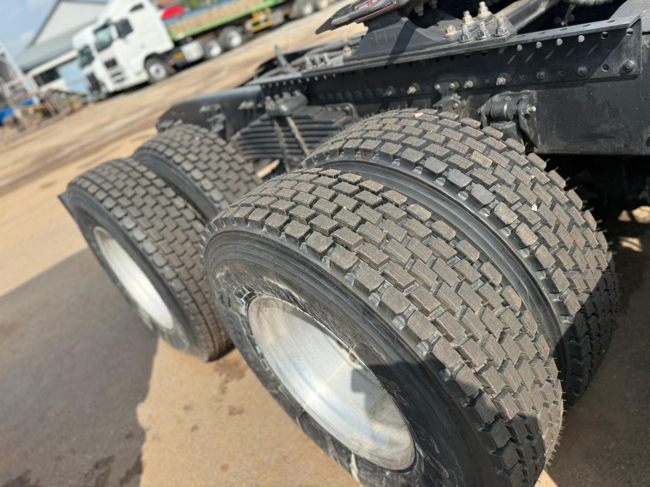 2021 UD QUESTER GWE 440 (IS938)