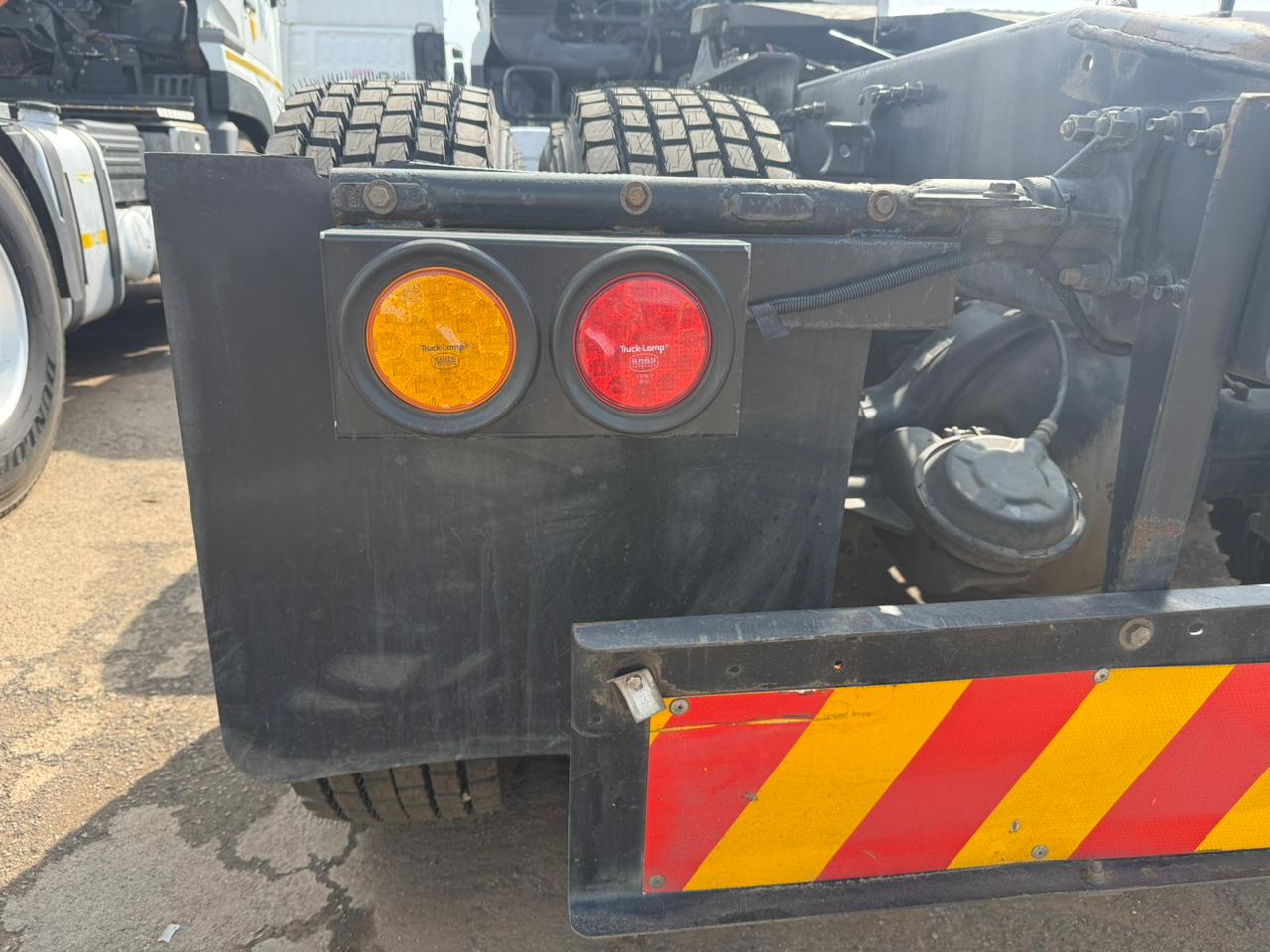 2021 UD QUESTER GWE 440 (IS938)