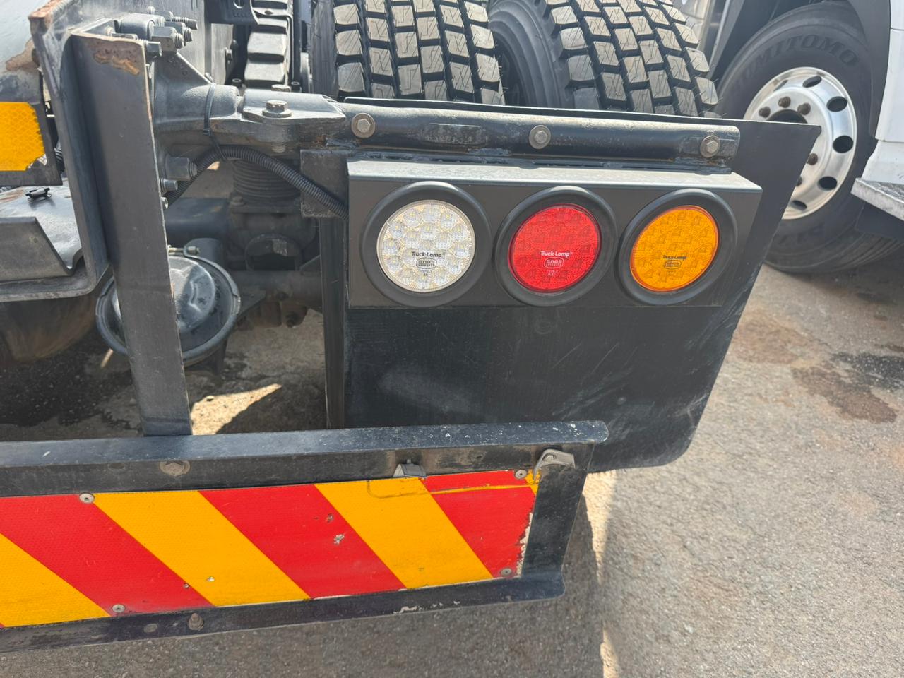 2021 UD QUESTER GWE 440 (IS938)