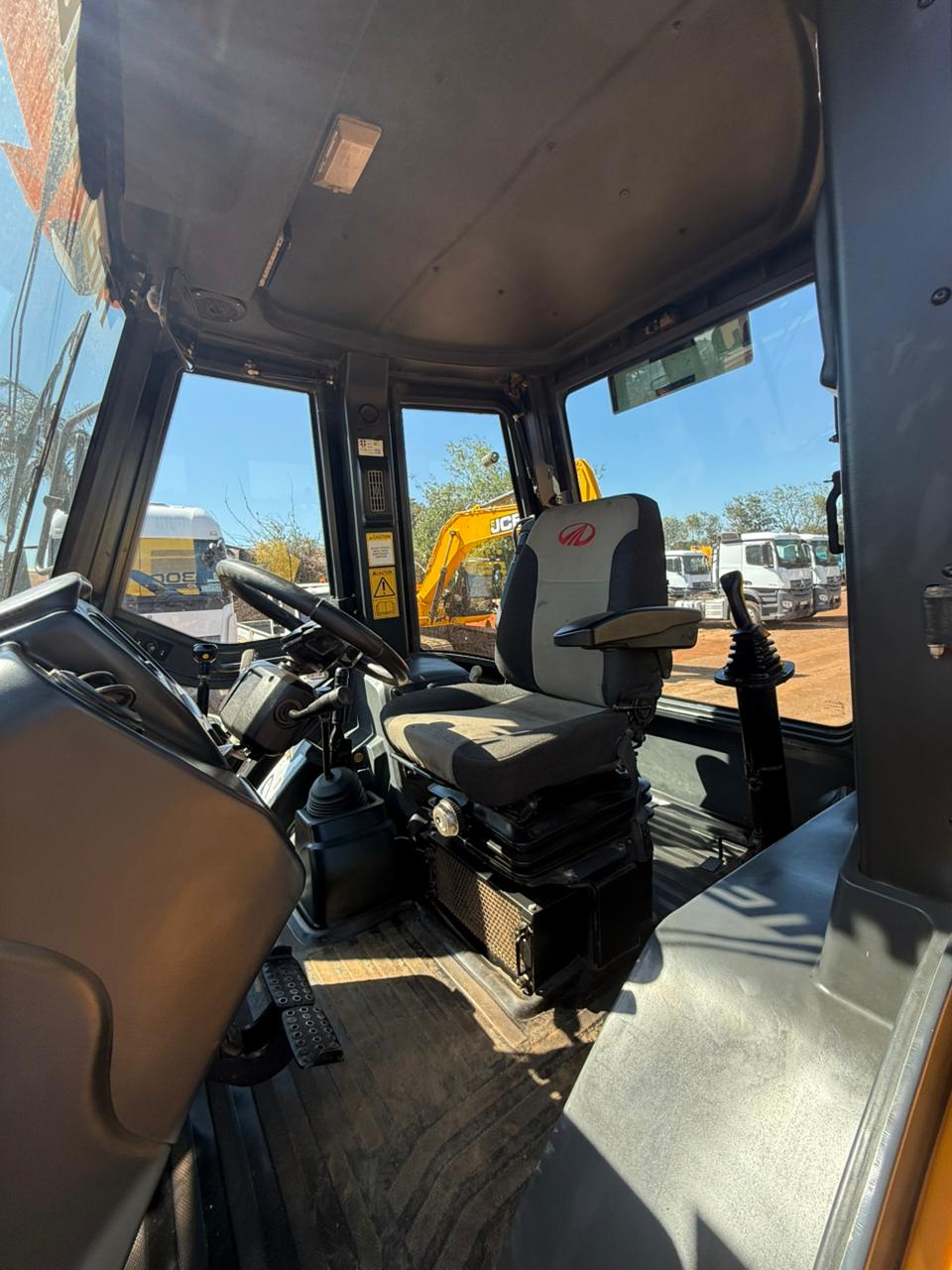 2023 MAHINDRA VX 90 (4x4) TLB (A1336)