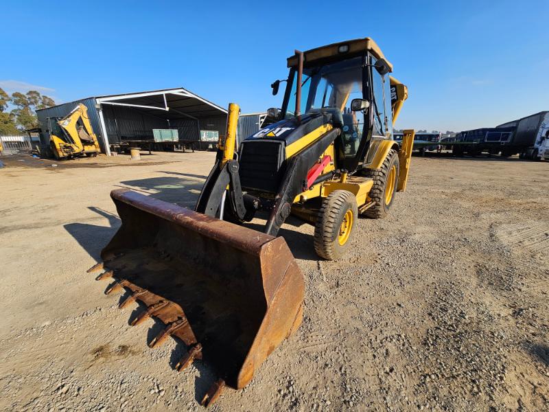 2006 CATERPILLAR 424D 4X2 TLB (A1306)
