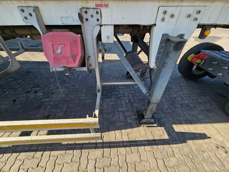 2015 TANK CLINIC TRI AXLE FUEL TANKER TRAILER 50 000L (SN5602)