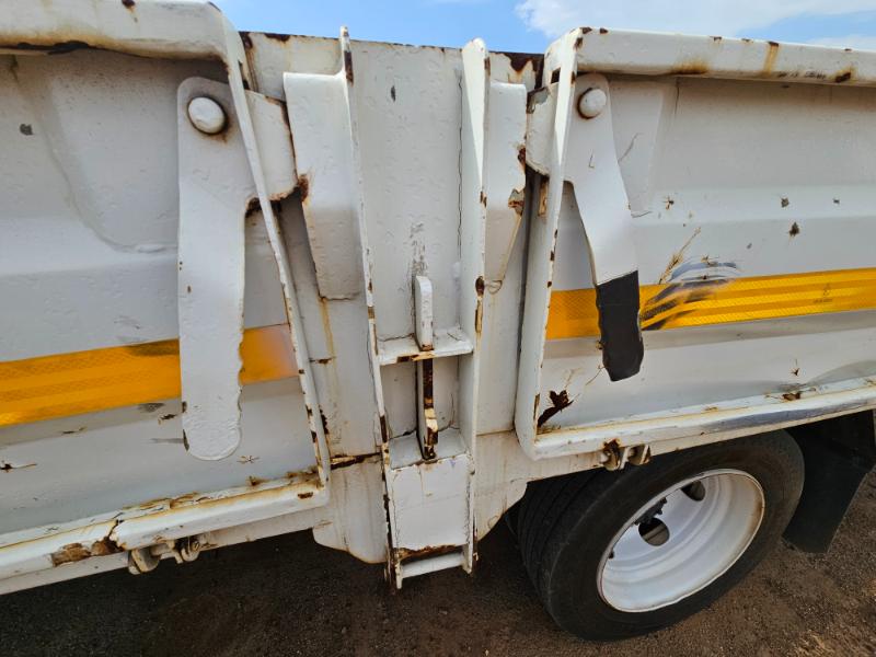 2015 ISUZU NQR500 DROPSIDE BODY TRUCK WITH TAIL LIFT. (CS236)