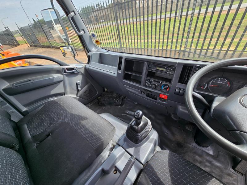 2015 ISUZU NQR500 DROPSIDE BODY TRUCK WITH TAIL LIFT. (CS236)