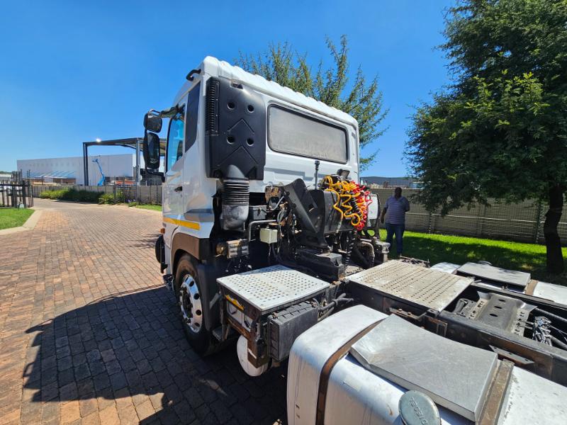 2018 UD GW26.450 TRUCK TRACTOR (IS783)