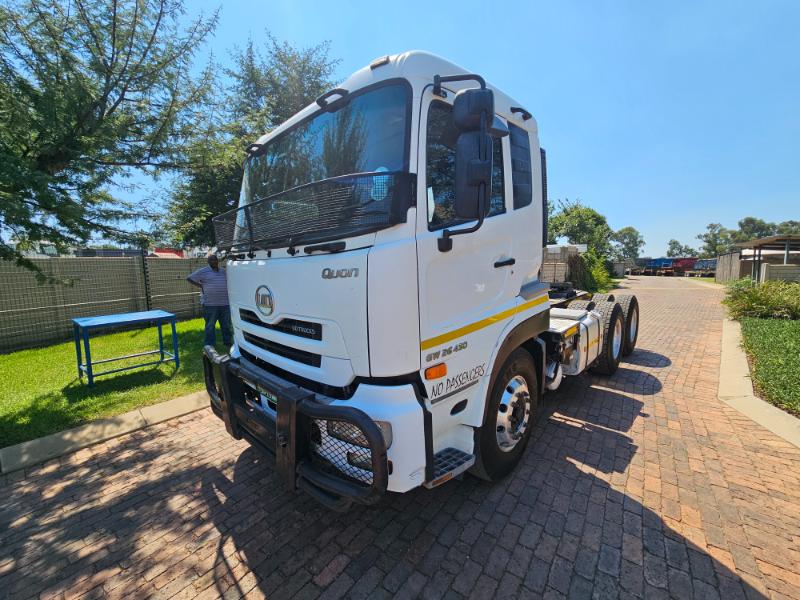 2018 UD GW26.450 TRUCK TRACTOR (IS785)