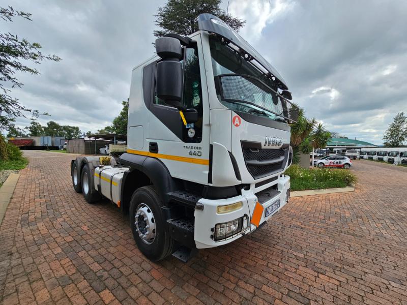 2019 IVECO TRAKKER 440 TRUCK TRACTOR