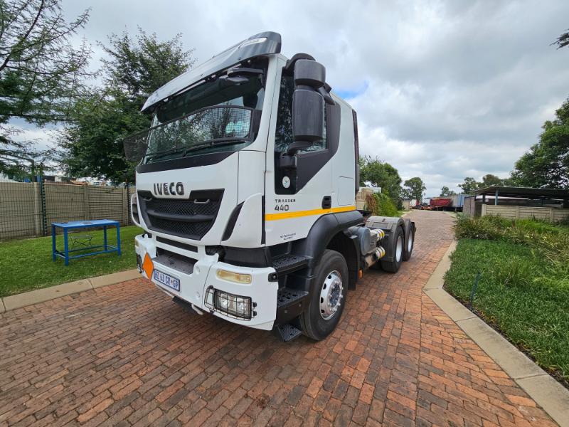 2019 IVECO TRAKKER 440 TRUCK TRACTOR