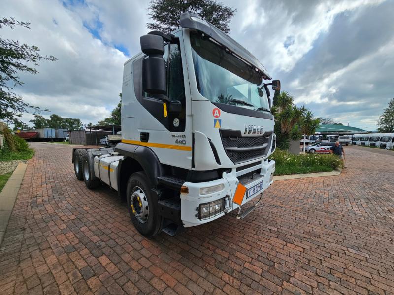 2018 IVECO TRAKKER 440 TRUCK TRACTOR