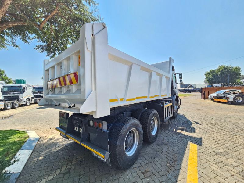 2025 MERCEDES BENZ AXOR 3335 10M3 TIPPER TRUCK (SN5554)