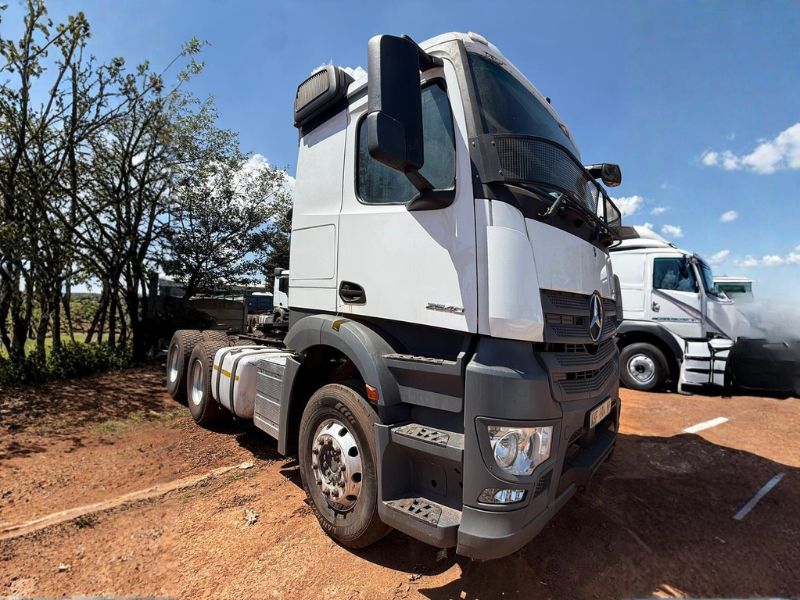 2021 MERCEDES BENZ ACTROS 2640 TRUCK TRACTOR (IS964)