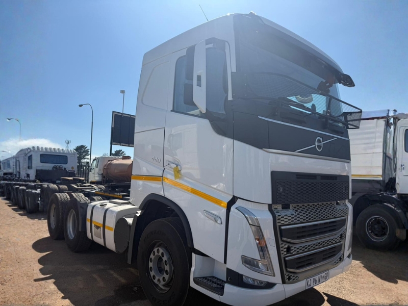 2022 VOLVO FH440 TRUCK TRACTOR (IS950)