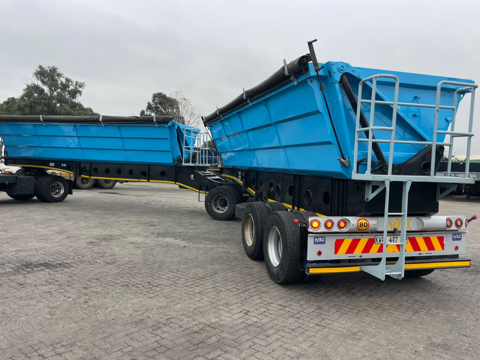 2020 AFRIT LINK SIDE TIPPER (SN573)