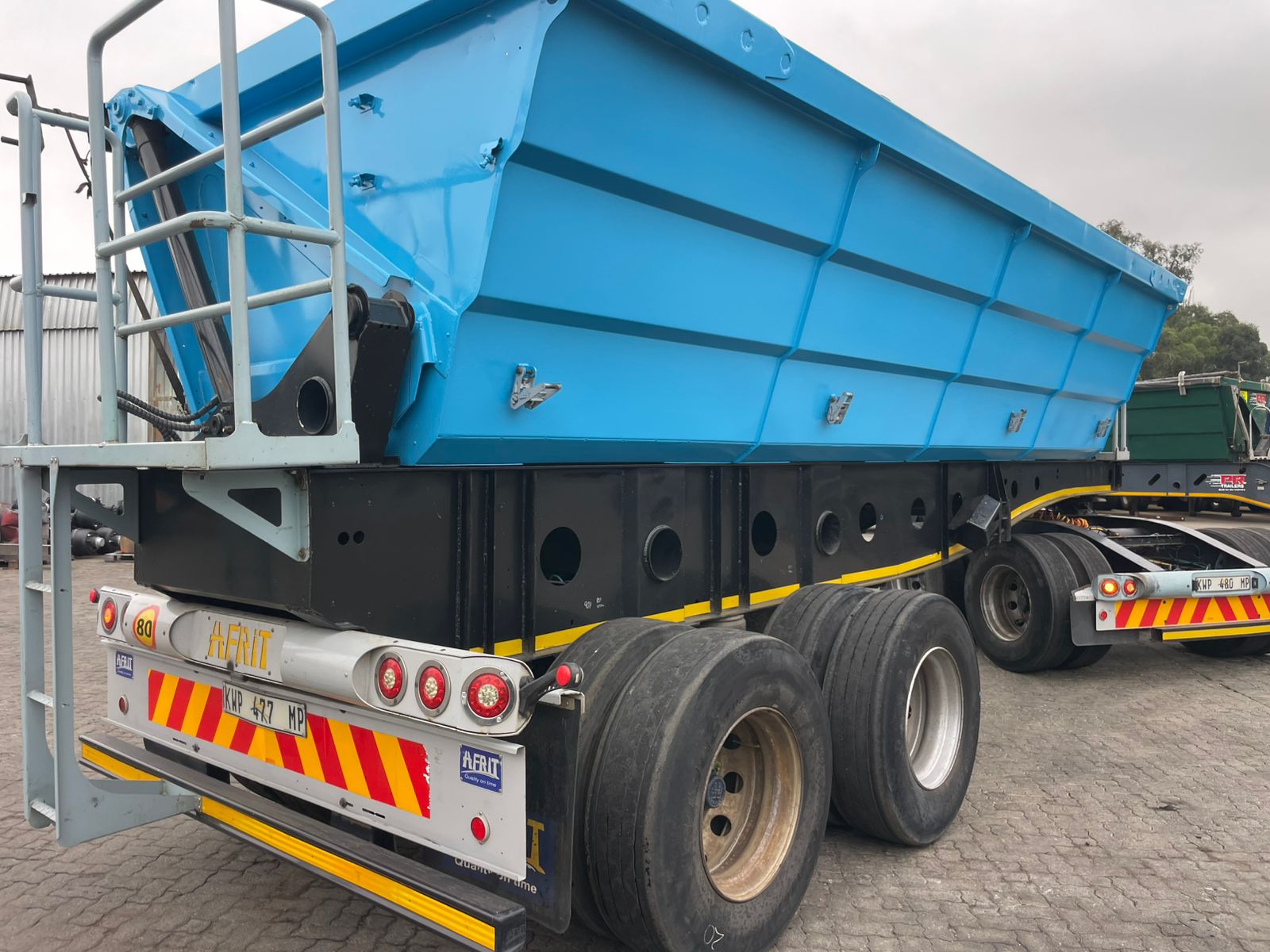 2020 AFRIT LINK SIDE TIPPER (SN573)