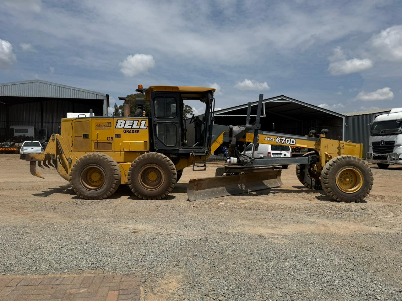 2008 BELL 670 D GRADER (A1318)