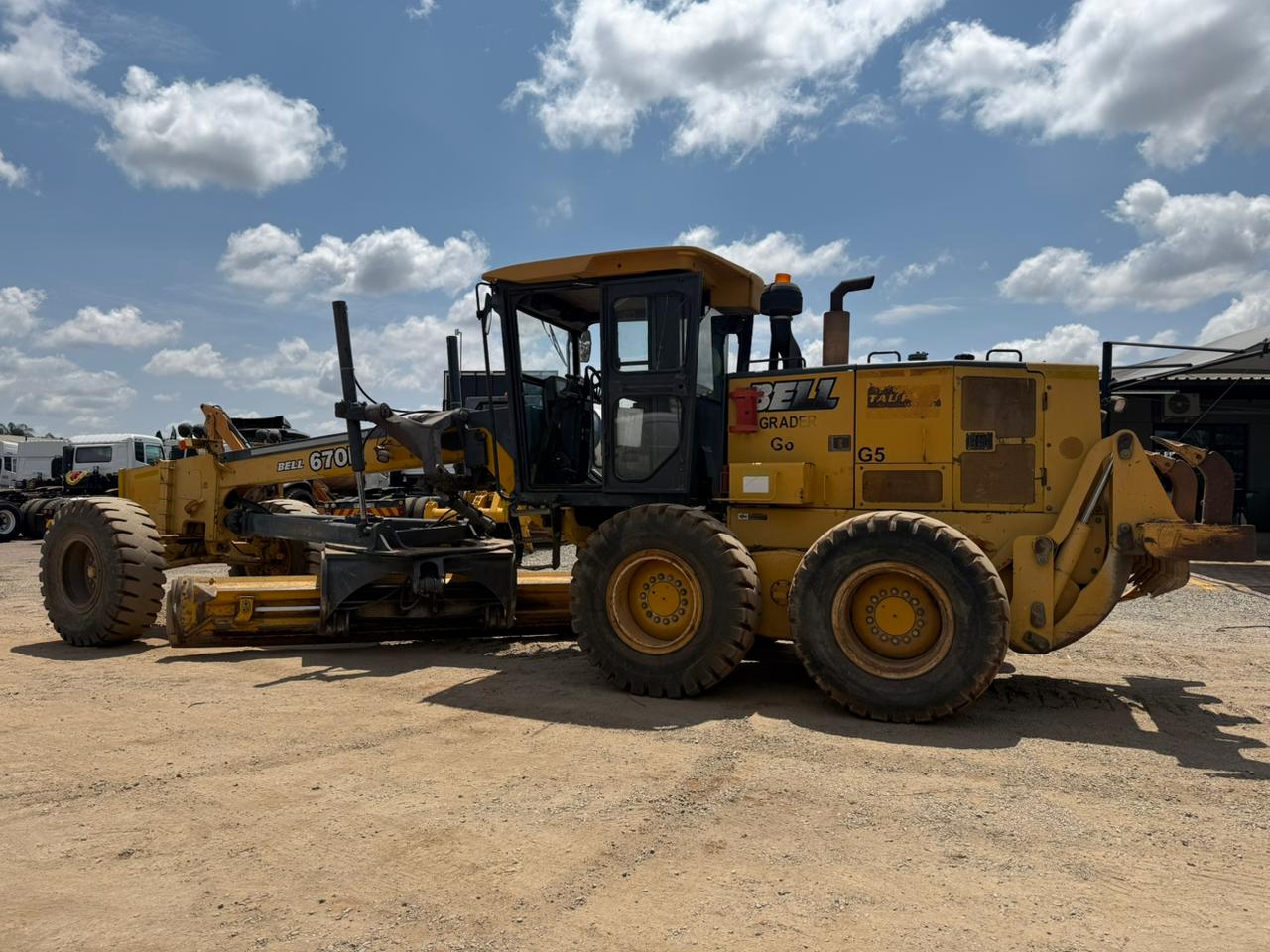 2008 BELL 670 D GRADER (A1318)