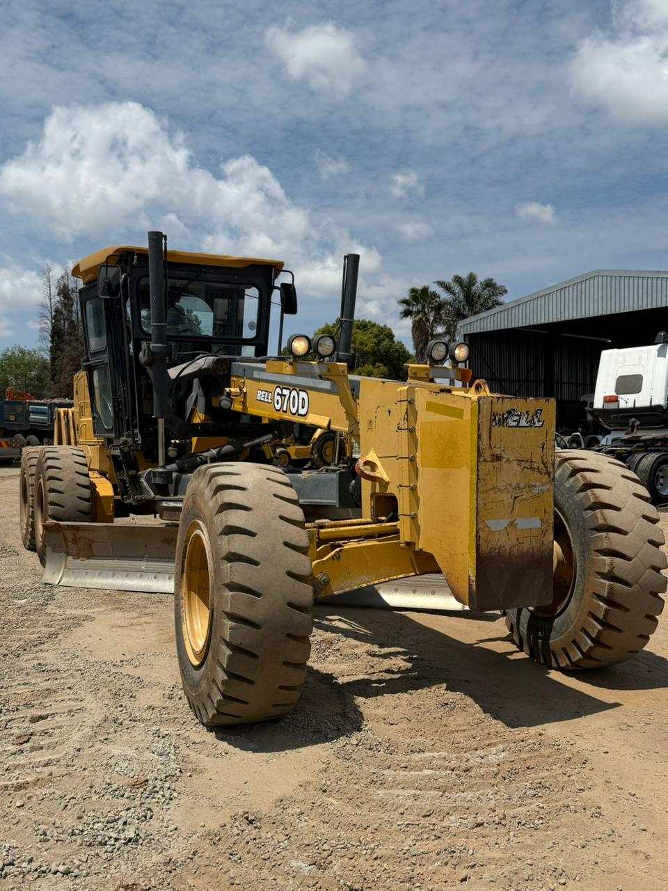 2008 BELL 670 D GRADER (A1318)