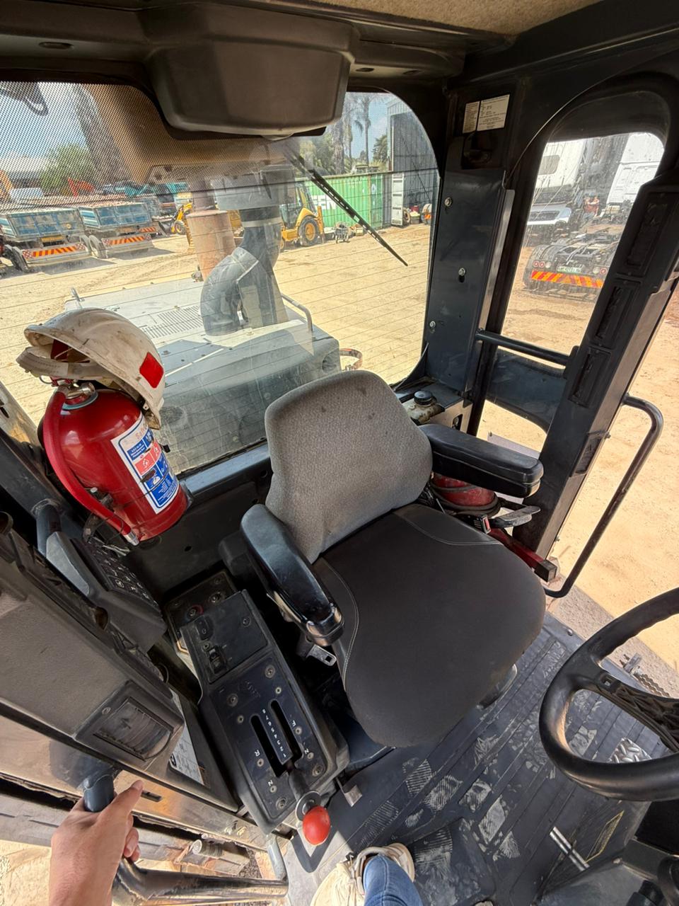 2008 BELL 670 D GRADER (A1318)