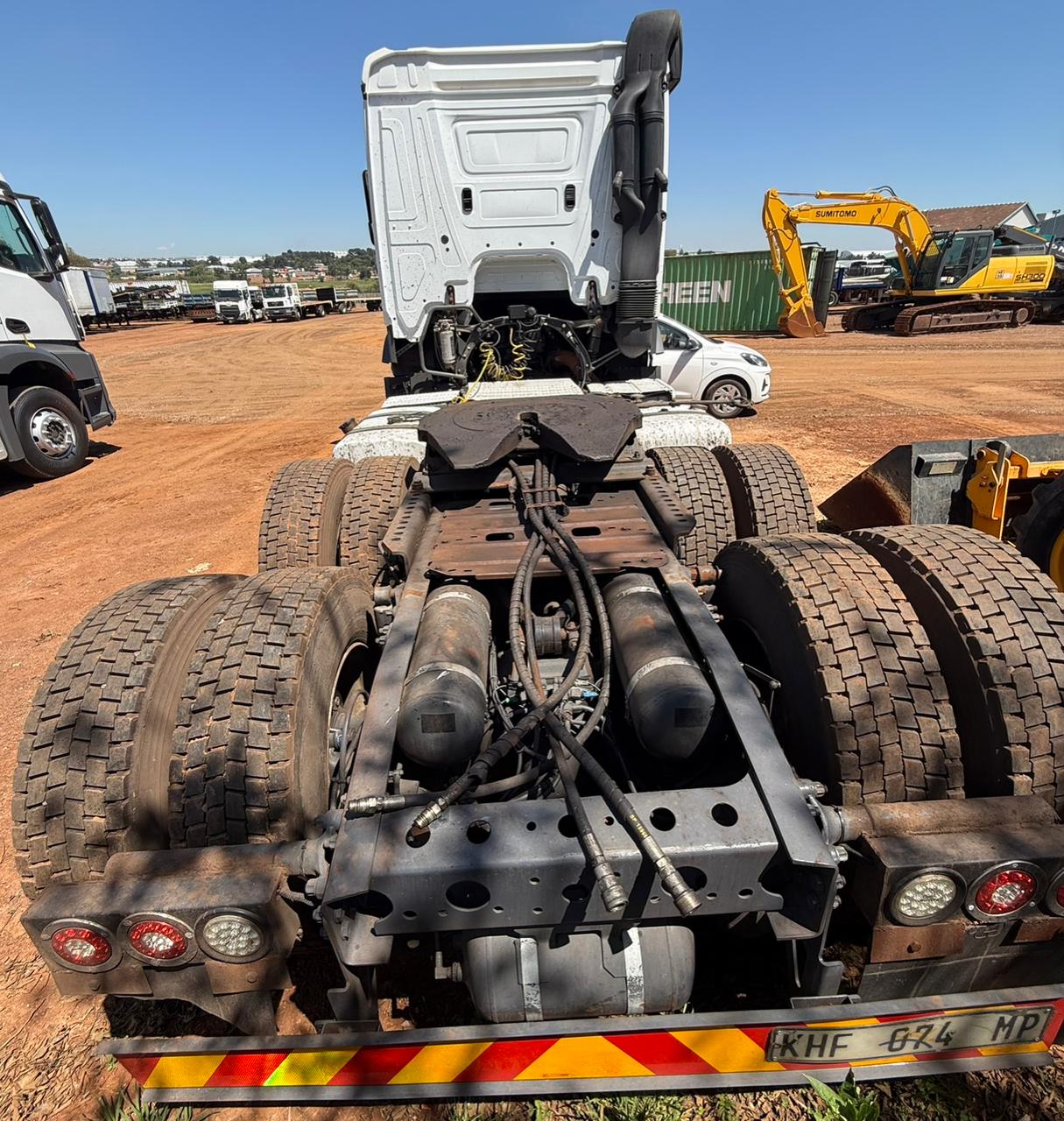 2021 MERCEDES BENZ 2640 TRUCK TRACTOR (IS964)