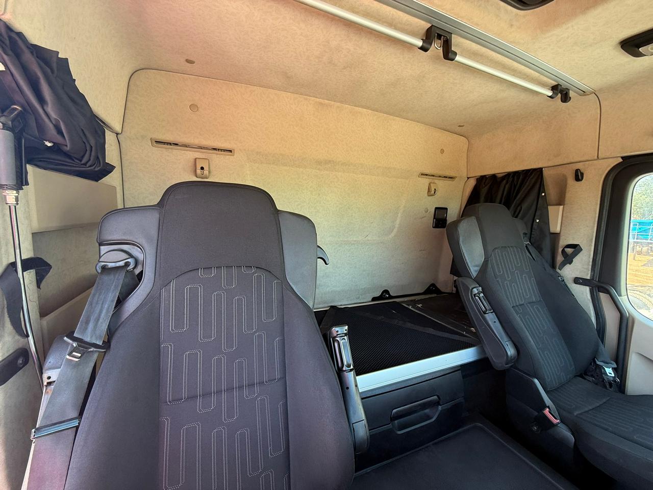 2021 MERCEDES BENZ 2640 TRUCK TRACTOR (IS964)