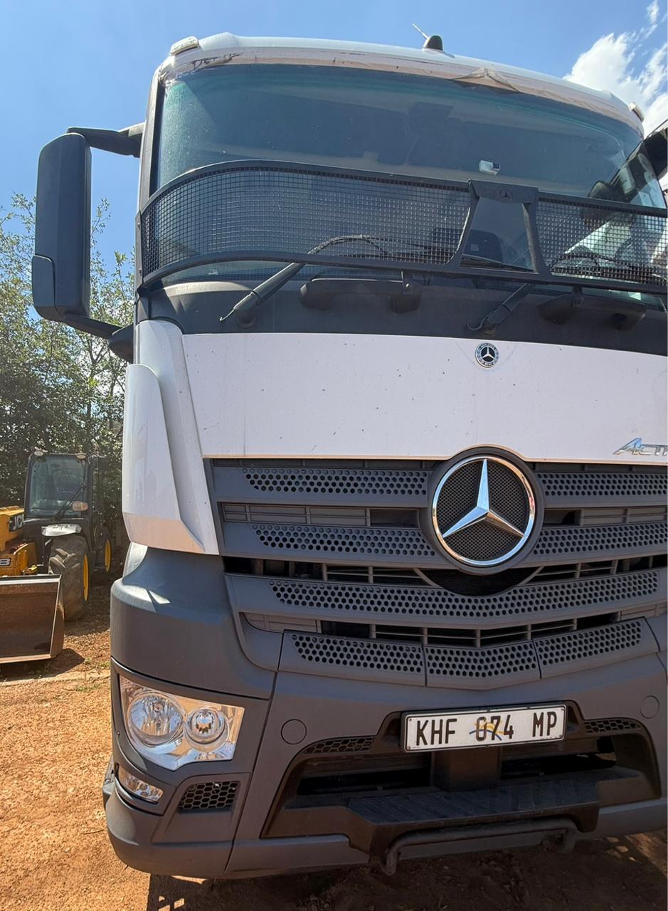 2021 MERCEDES BENZ 2640 TRUCK TRACTOR (IS964)