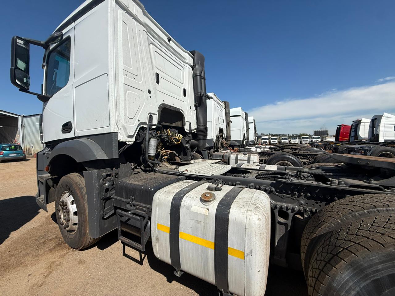 2021 MERCEDES BENZ ACTROS 2640 TRUCK TRACTOR (IS956)