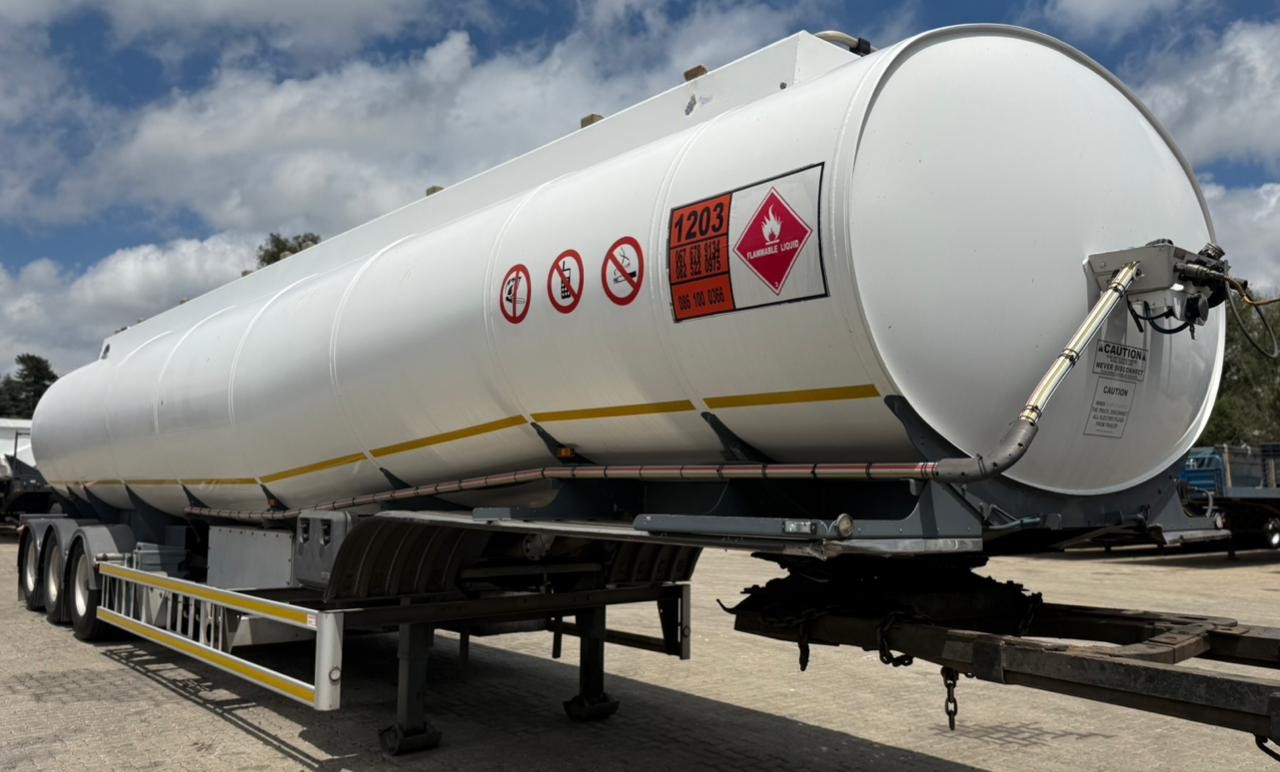 2018 GRW TRIDEM FUEL TANKER (SN5746)