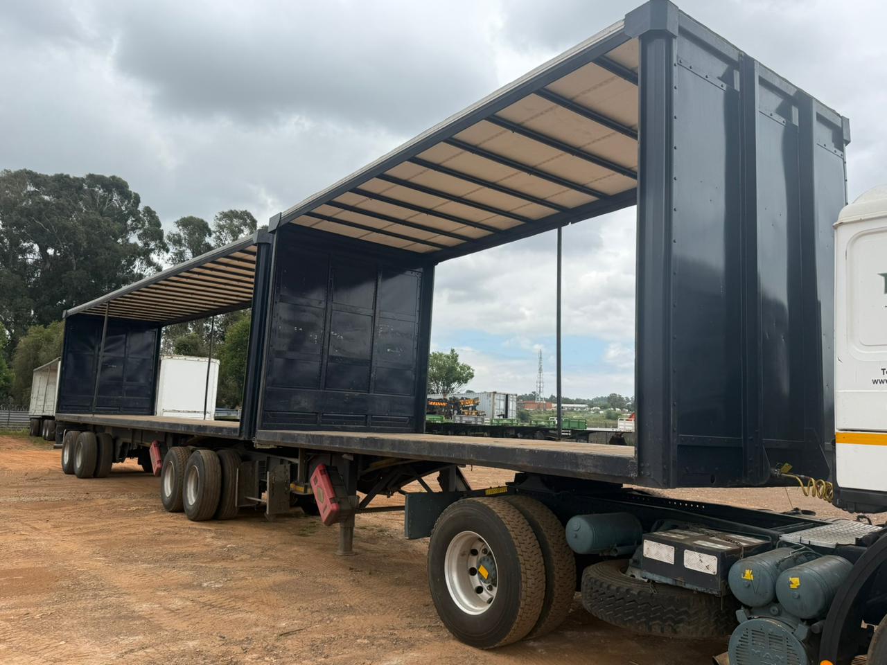 2017 SA TRUCK BODIES SUPERLINK TAUTLINER (T121-SN5042)