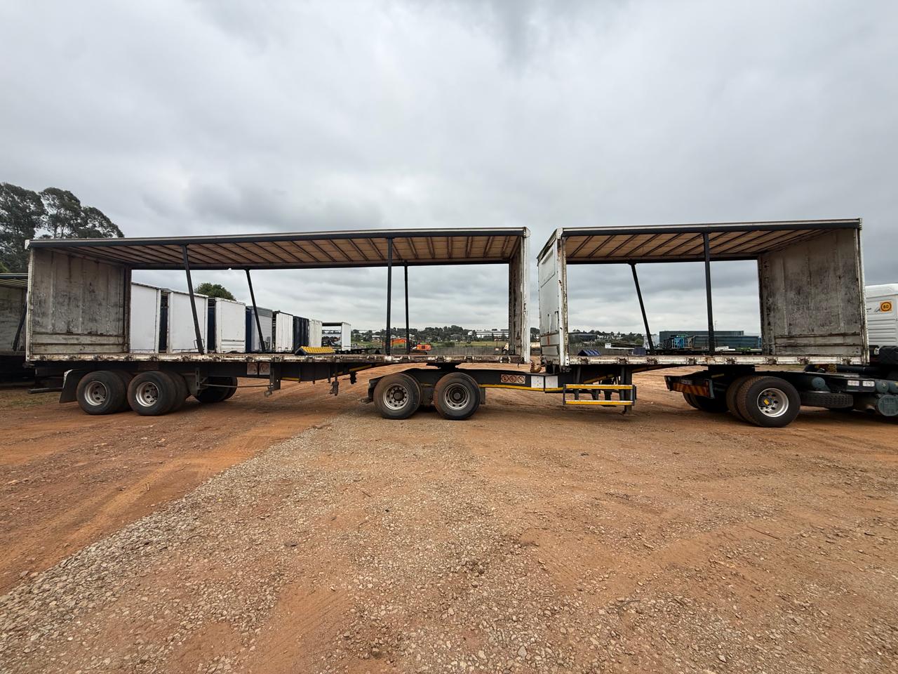 2013 SA TRUCK BODIES SUPER LINK TAUTLINER (SN5805)