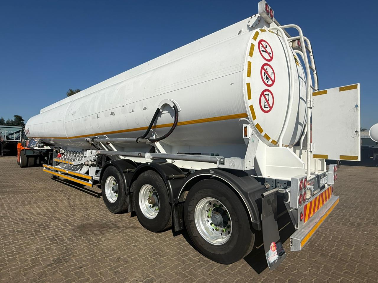 whatsapp image 2026 02 05 at 11 34 59 am 2.jpeg | Pomona Truck Sales