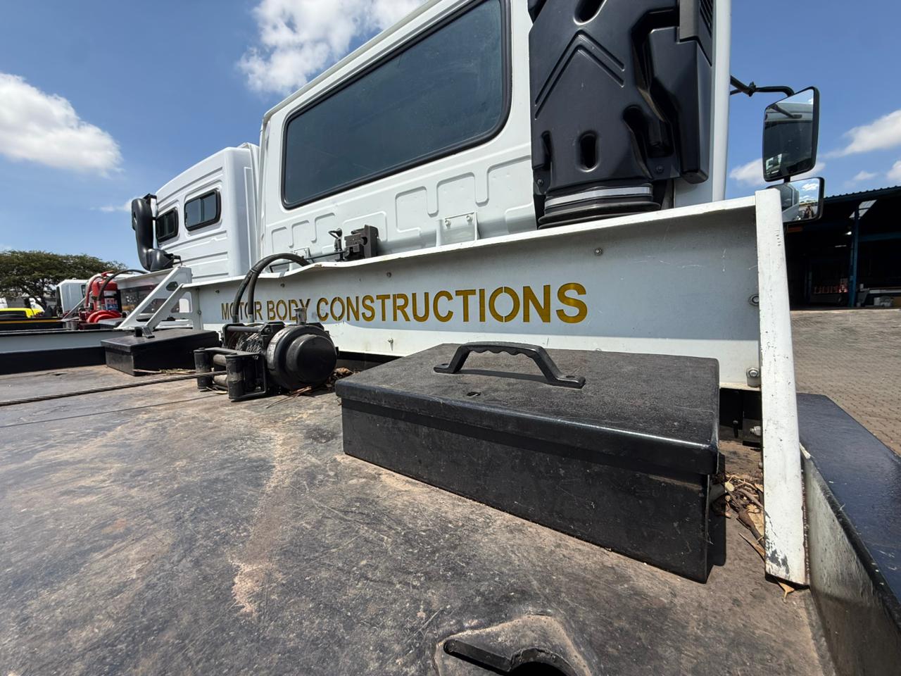 2023 UD CRONER PKE250 ROLLBACK (SN5766)