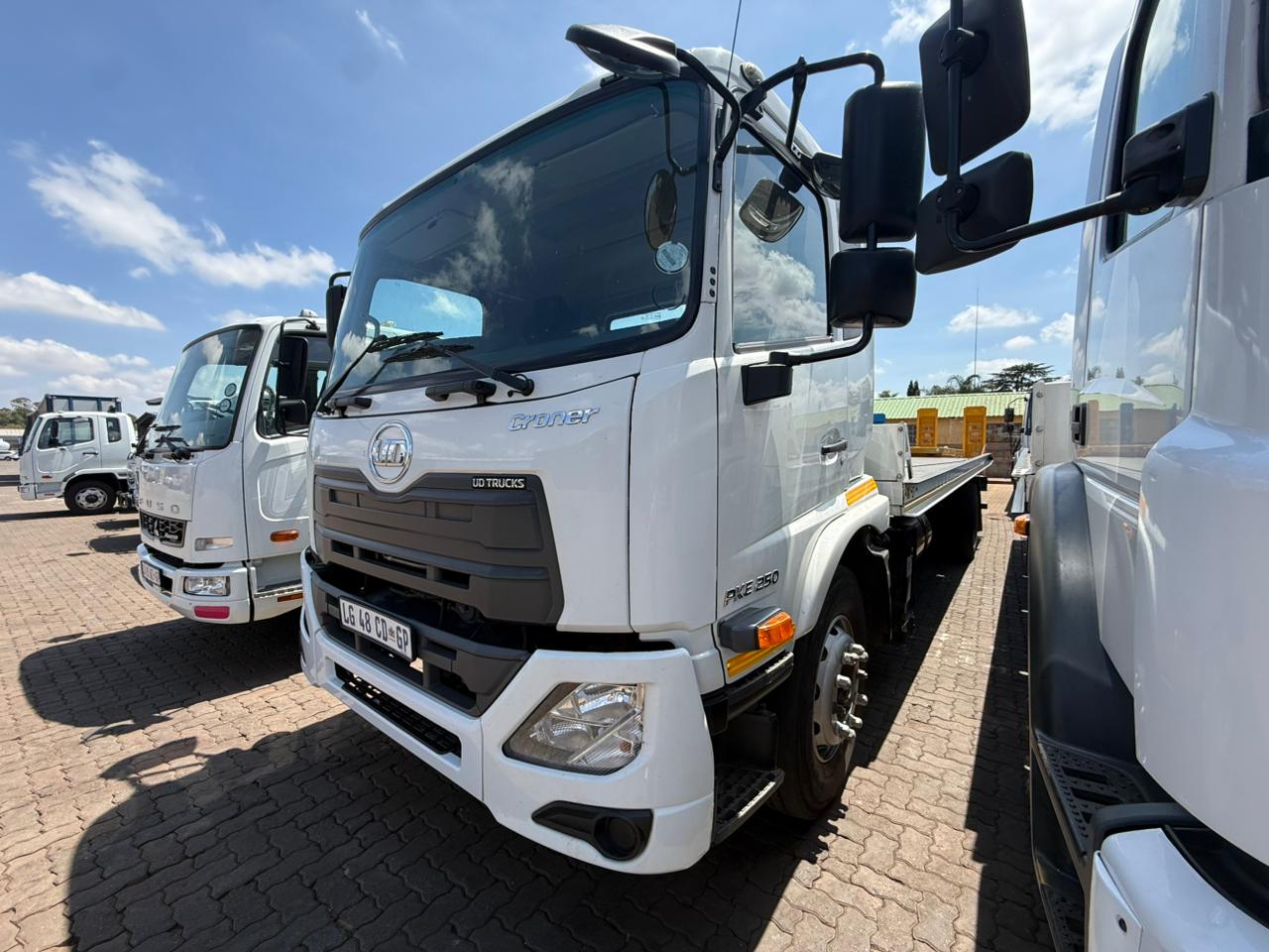 2023 UD CRONER PKE250 ROLLBACK (SN5766)