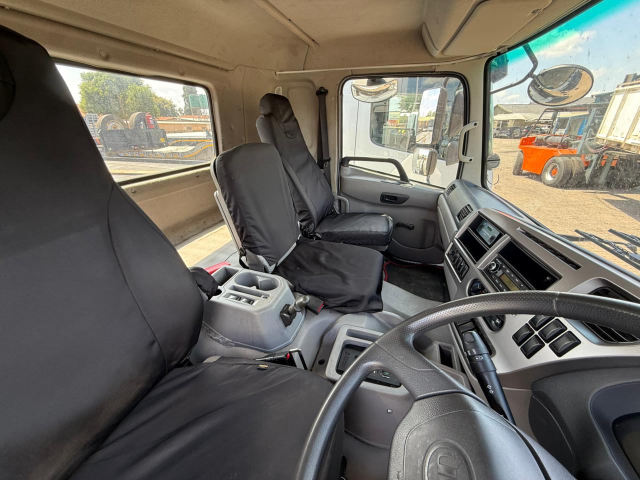 2023 UD CRONER PKE250 ROLLBACK (SN5766)