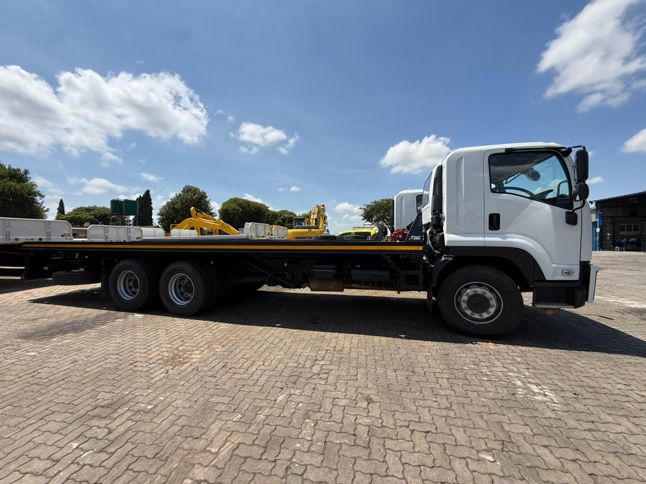 2024 ISUZU FVM 1200 ROLLBACK (SN5763)