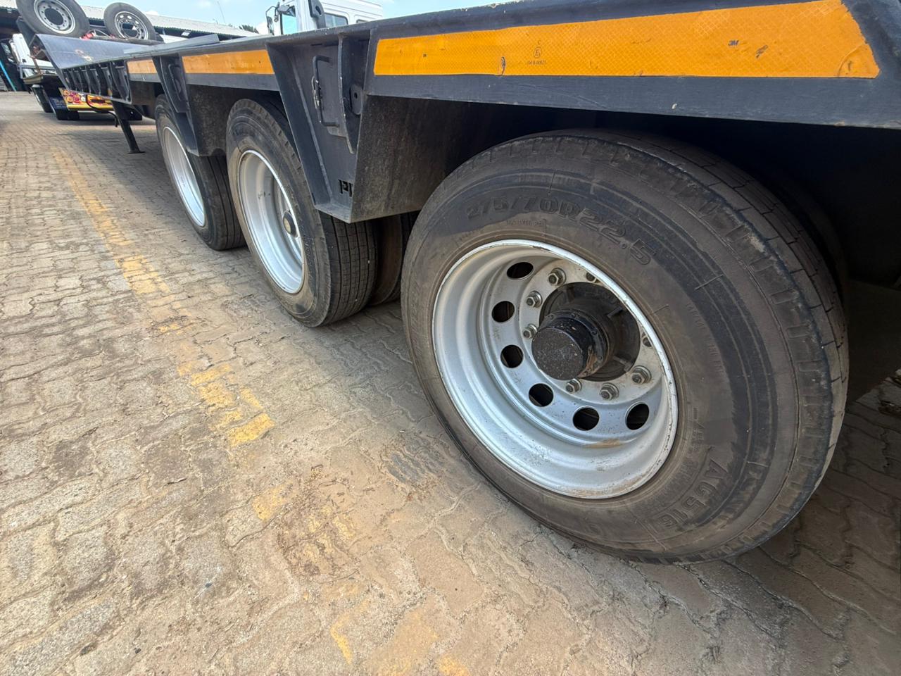 2024 PR TRAILER 40TON SWAN NECK (SN5789)