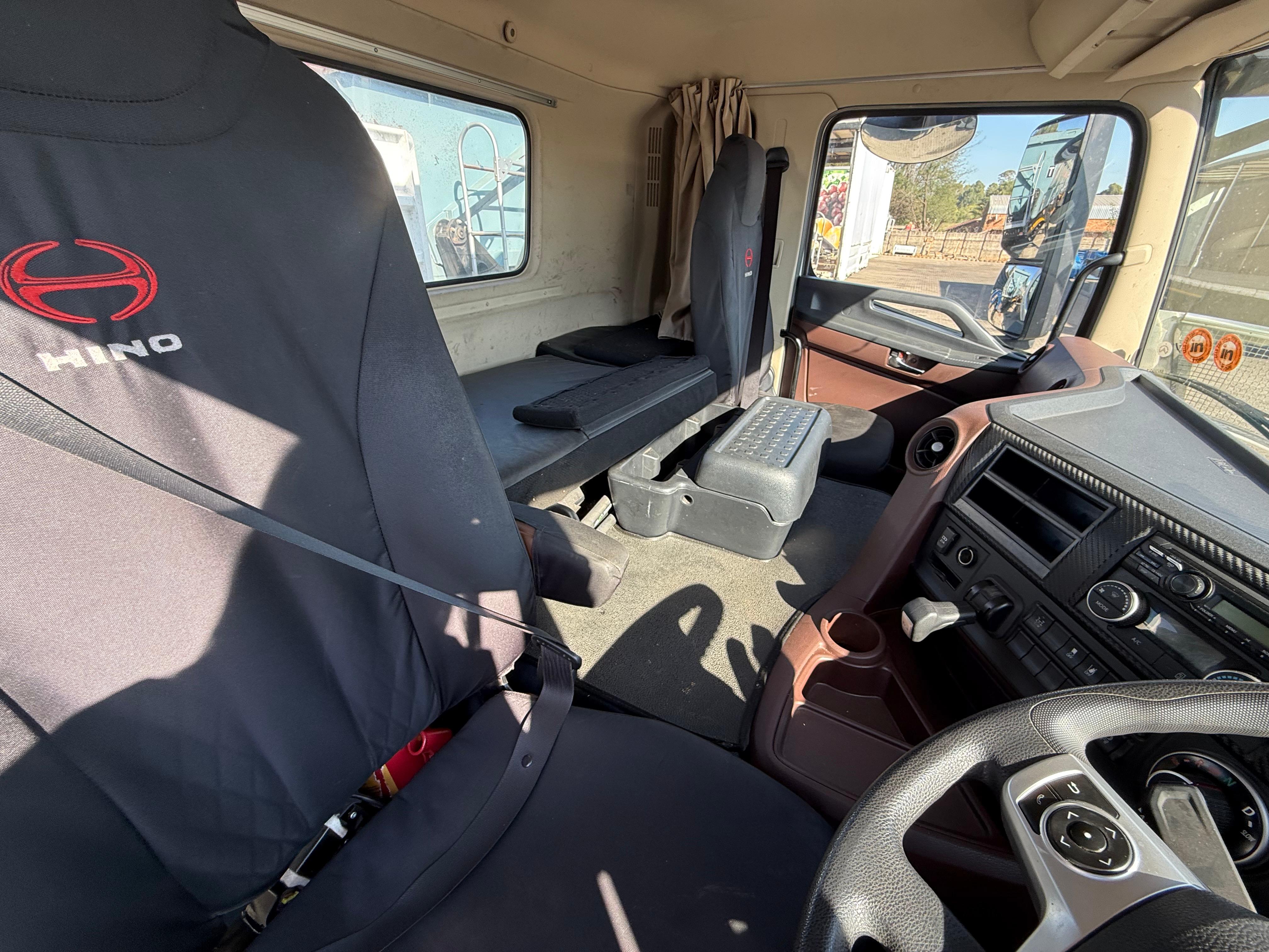 2025 HINO 700 2845 TRUCK TRACTOR (CS254) FOR SALE 64501 KMS