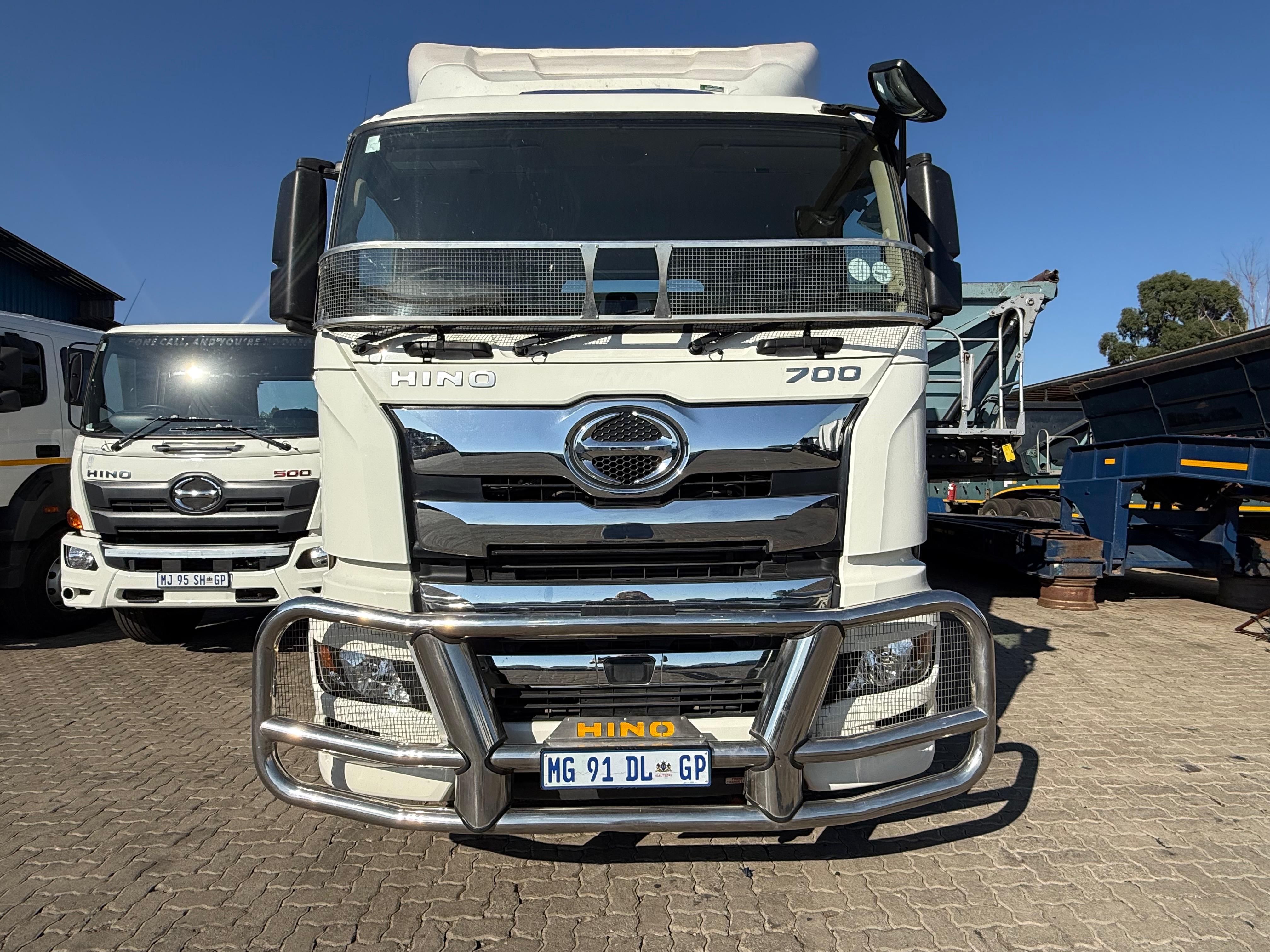 2025 HINO 700 2845 TRUCK TRACTOR (CS254) FOR SALE 64501 KMS