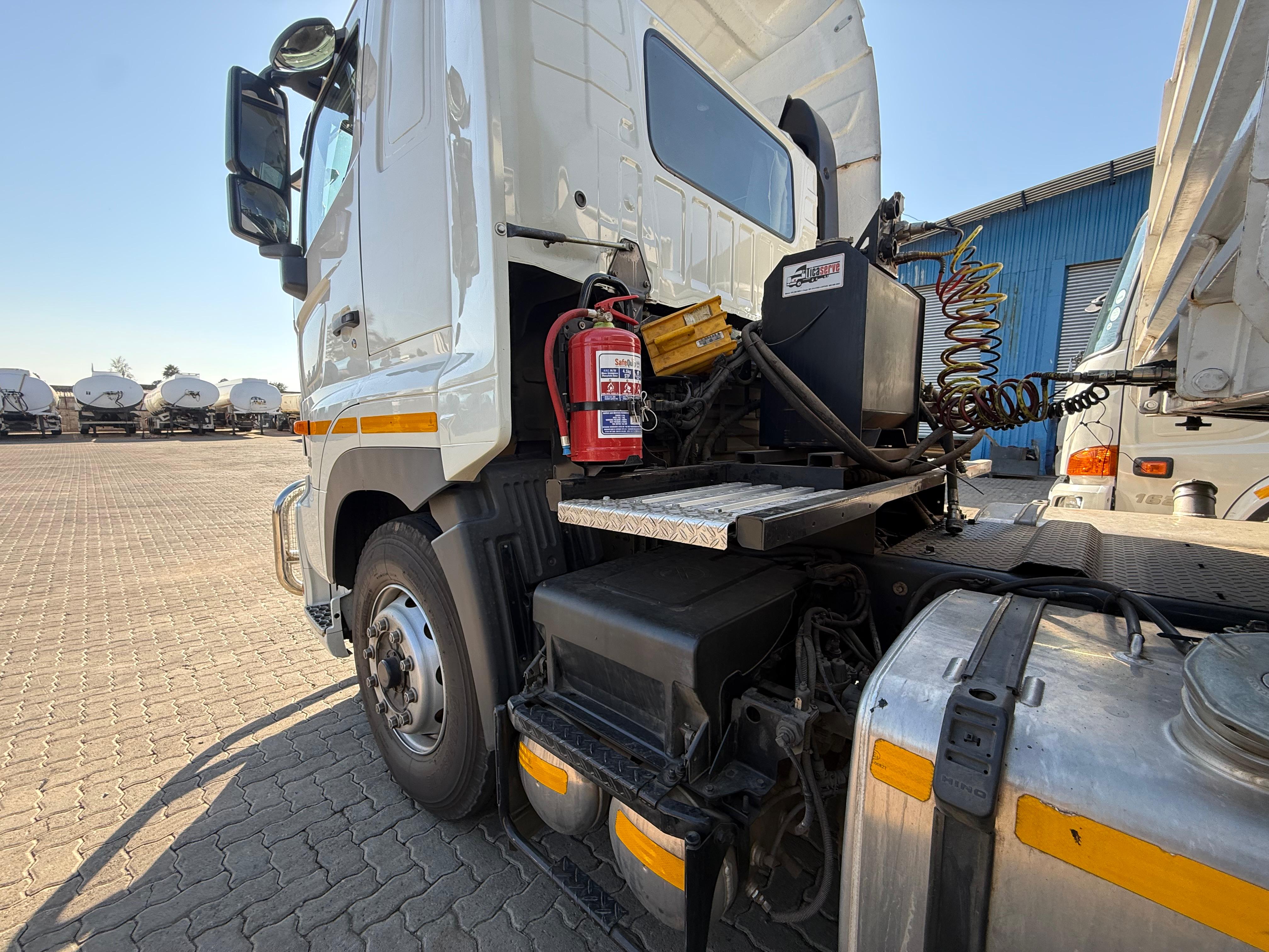2025 HINO 700 2845 TRUCK TRACTOR (CS254) FOR SALE 64501 KMS
