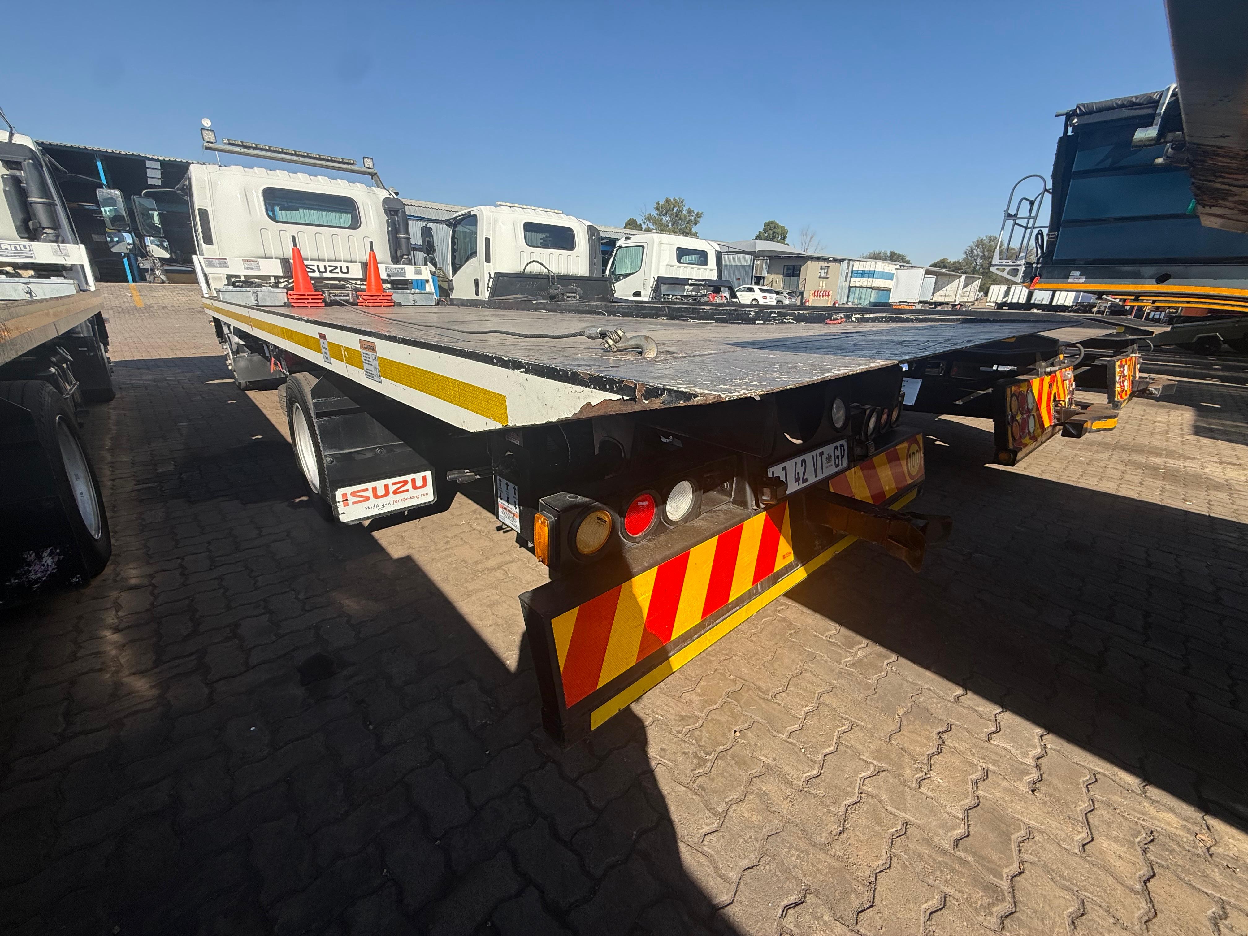 2023 ISUZU NQR ROLLBACK (SN5771)