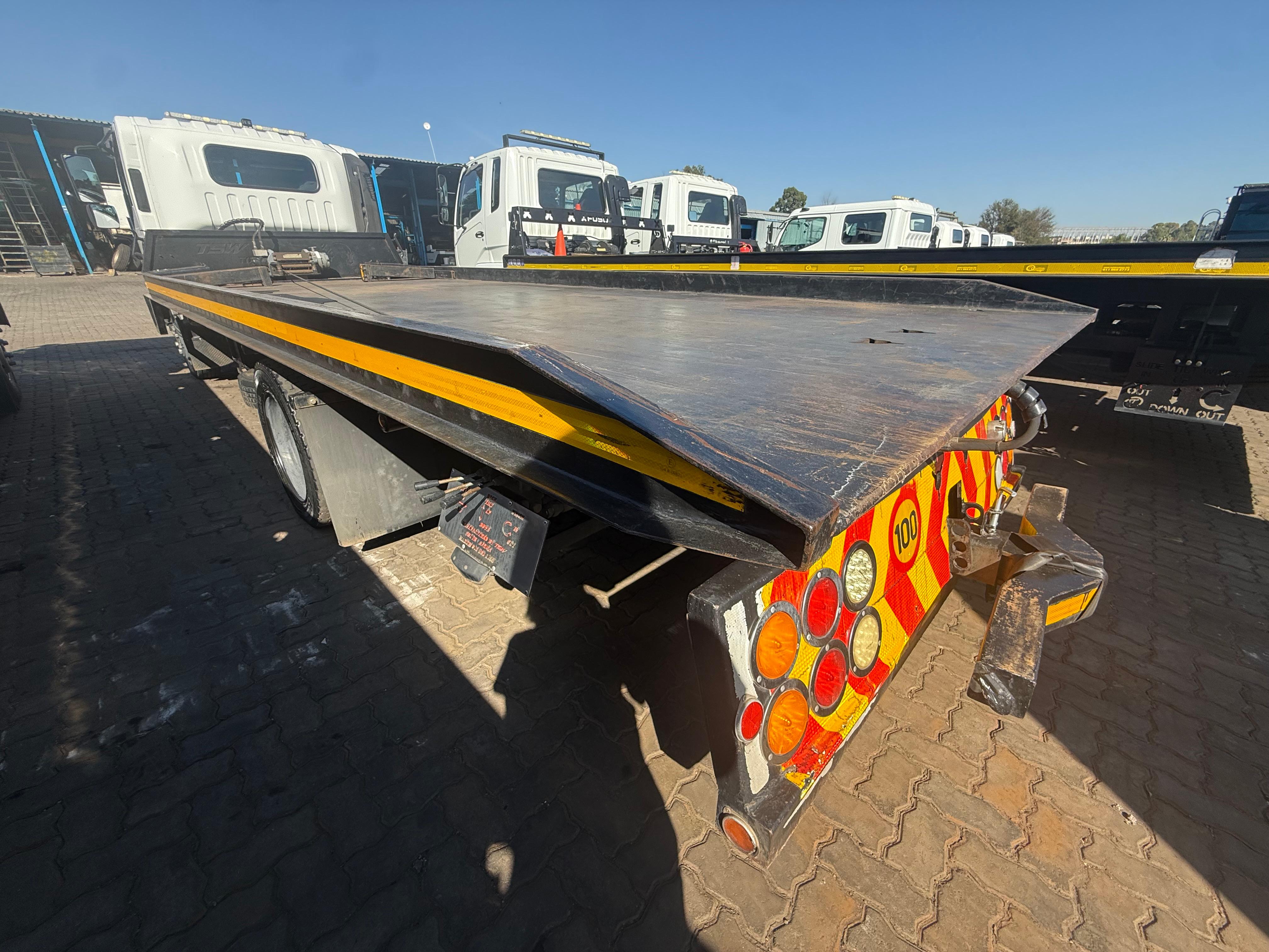 2019 ISUZU NQR500 ROLLBACK (SN5775)