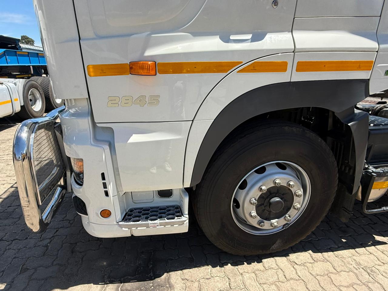 2025 HINO 700 2845 TRUCK TRACTOR (CS253)