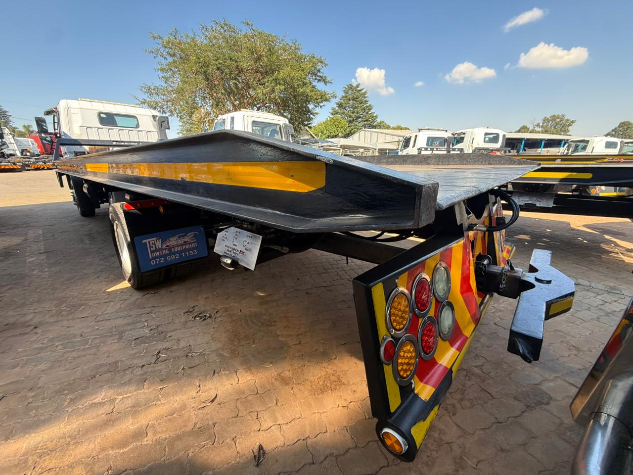 2024 FUSO FJ12-170R ROLLBACK (SN5770)