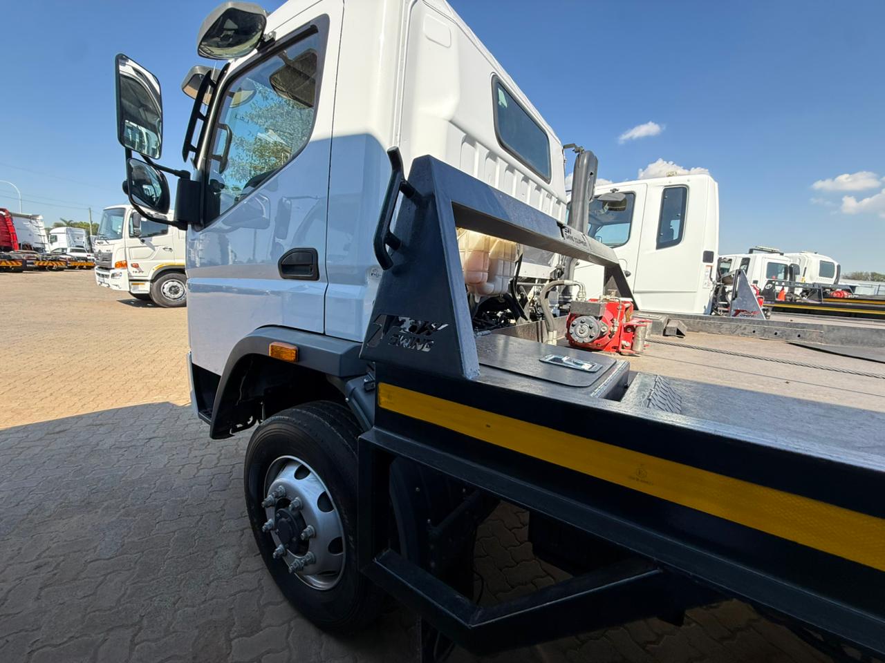 2024 FUSO FJ12-170R ROLLBACK (SN5770)