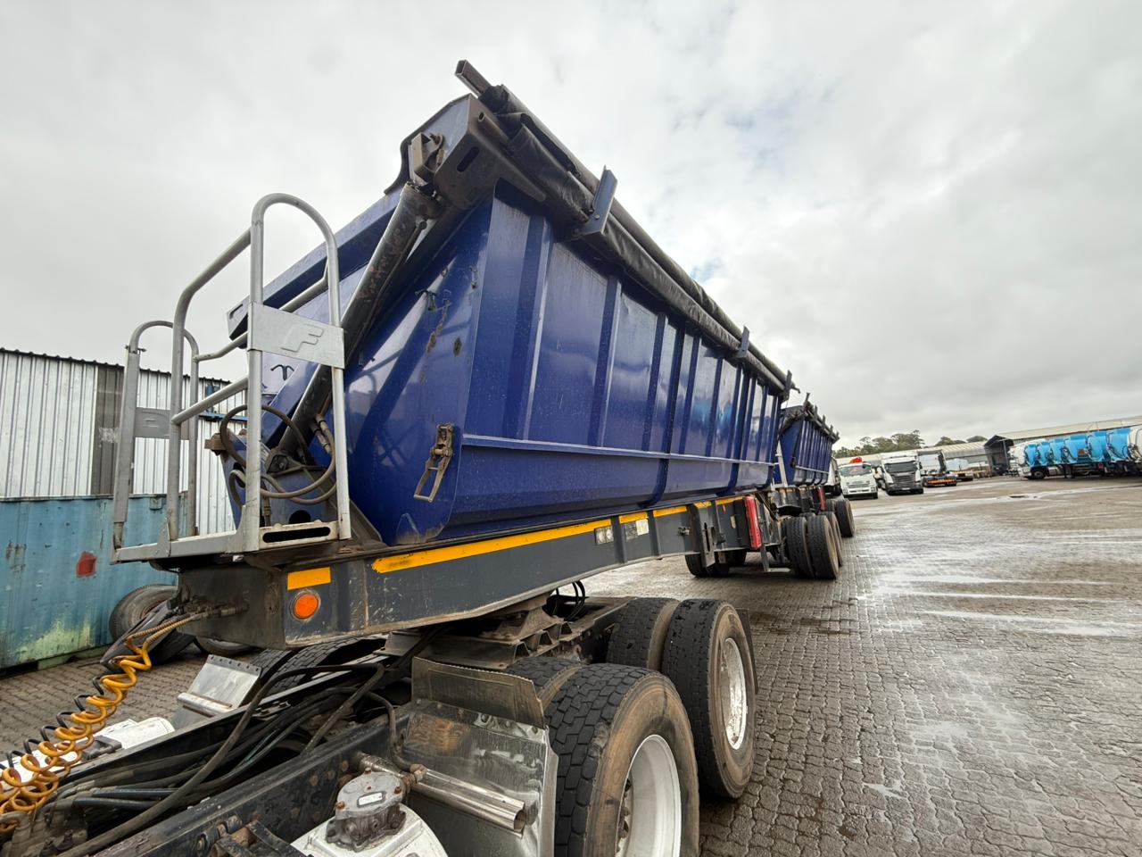 2007 TOP TRAILER LINK SIDE TIPPER TRAILER (CS260)