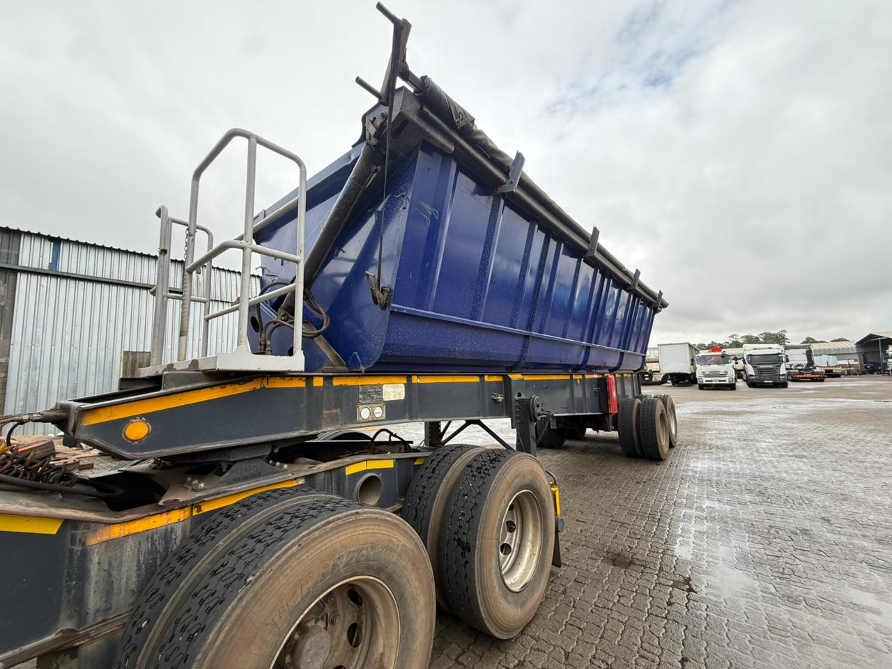 2007 TOP TRAILER LINK SIDE TIPPER TRAILER (CS260)