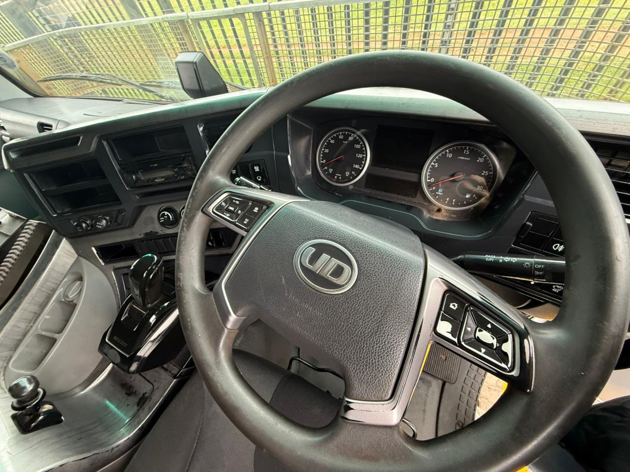 2021 UD QUON GW 26-460 TRUCK TRACTOR (IS910)