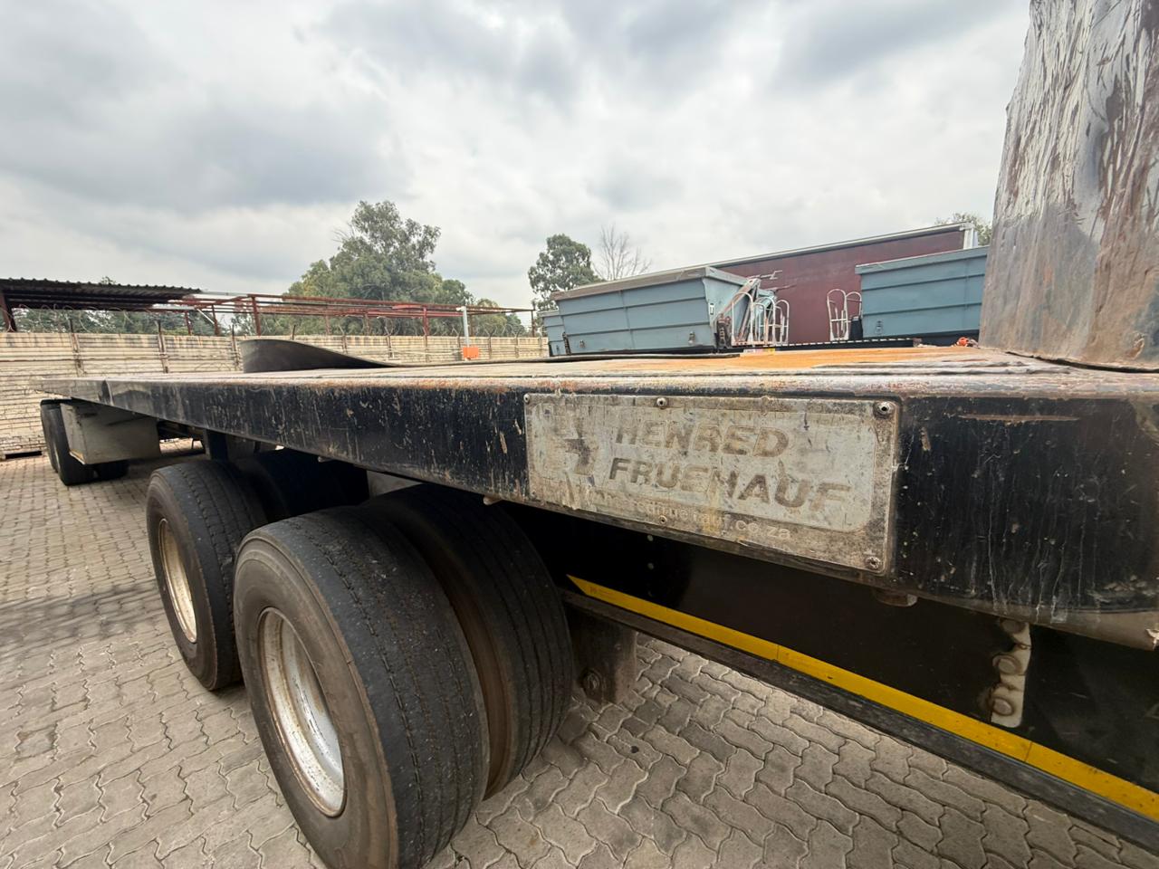 2018 HENRED FREUHAUF SUPER LINK FLAT DECK TRAILER (SN5824)