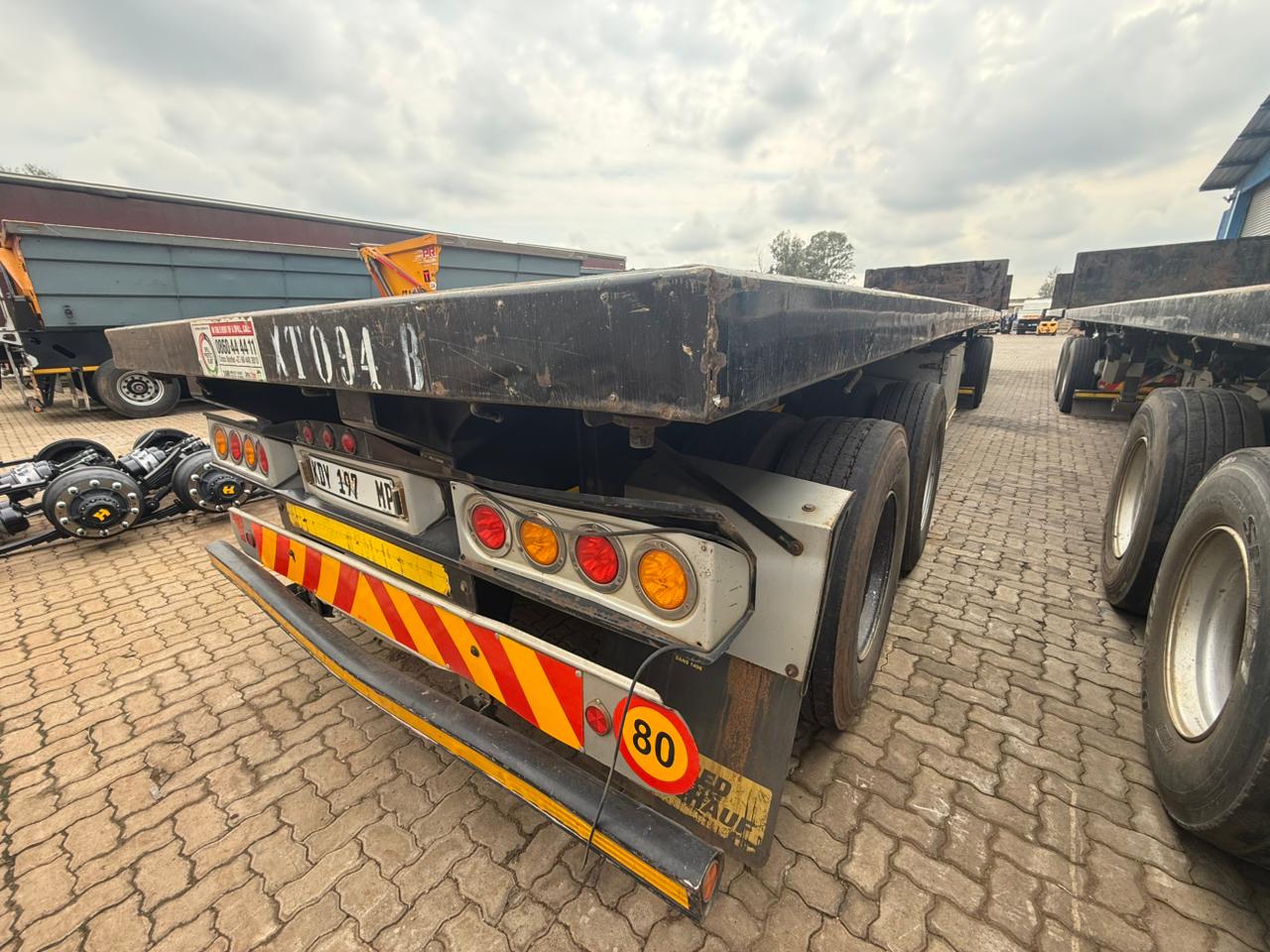 2018 HENRED FREUHAUF SUPER LINK FLAT DECK TRAILER (SN5824)