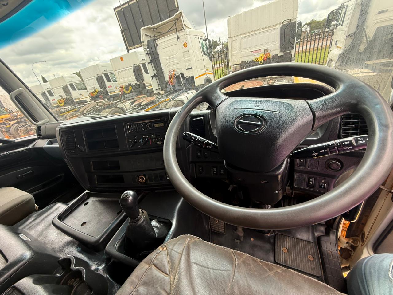 2016 HINO PROFIA 700 TIPPER TRUCK (PCS622)